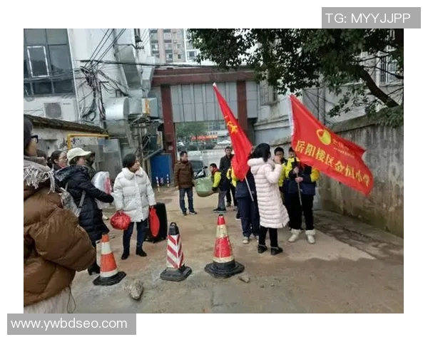 姚明携手警察护送公益活动传递温暖与关爱